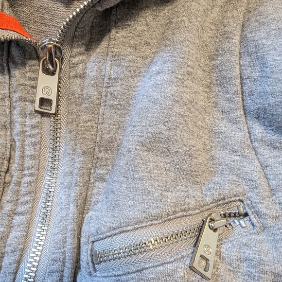 Lululemon Cropped Journey Jacket - Light Grey - Size 6 - Picture 6 of 6